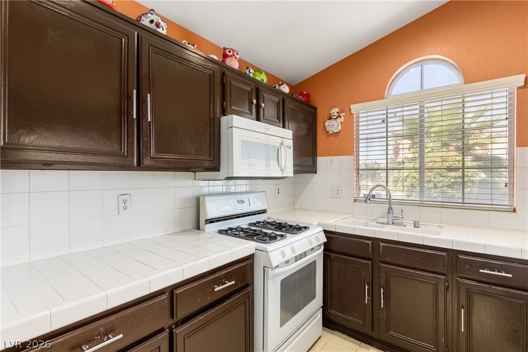 3634 Blue Dawn Drive Property Photo 10