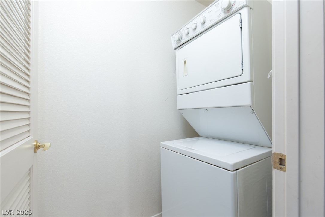 9155 Mcginnis Avenue Property Photo 35