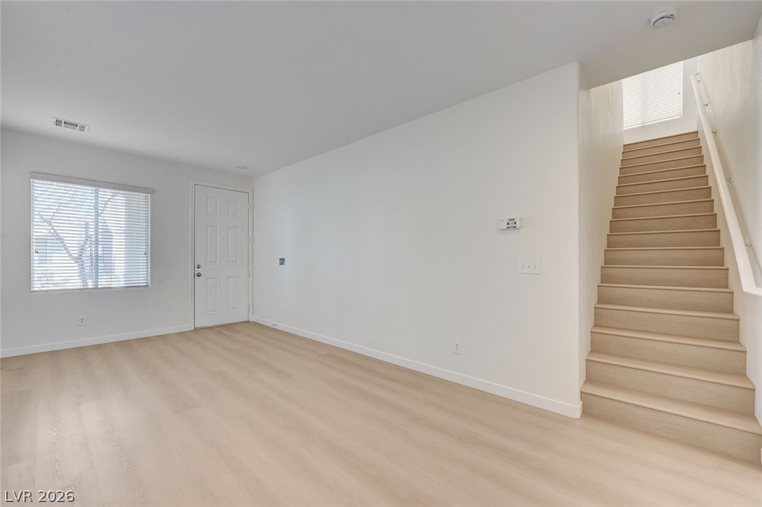 5389 Encino Springs Avenue Property Photo 4