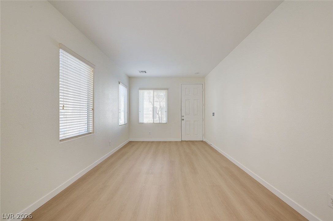 5389 Encino Springs Avenue Property Photo 5