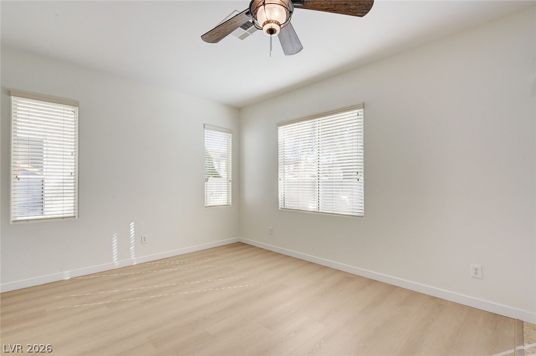 5389 Encino Springs Avenue Property Photo 6