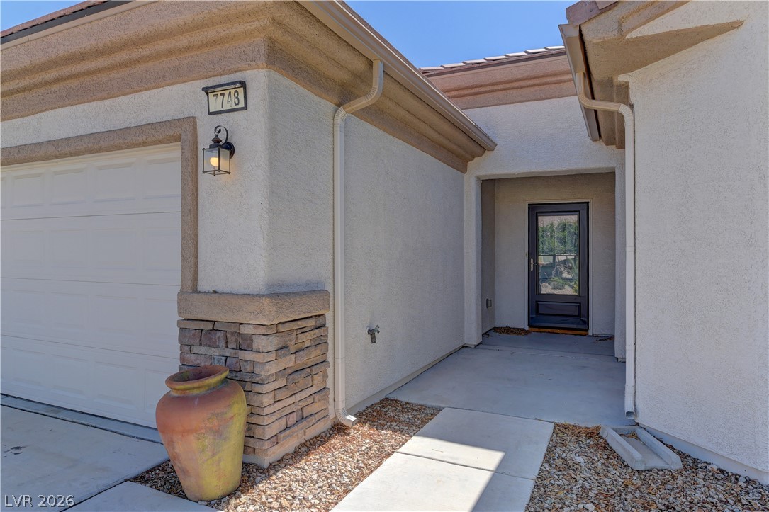 7748 Island Rail Drive Property Photo 3