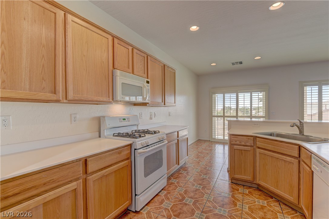 7748 Island Rail Drive Property Photo 9
