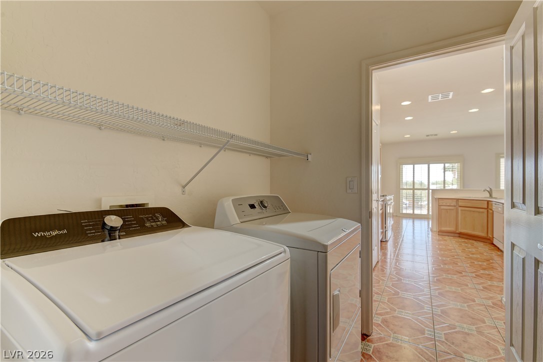7748 Island Rail Drive Property Photo 19
