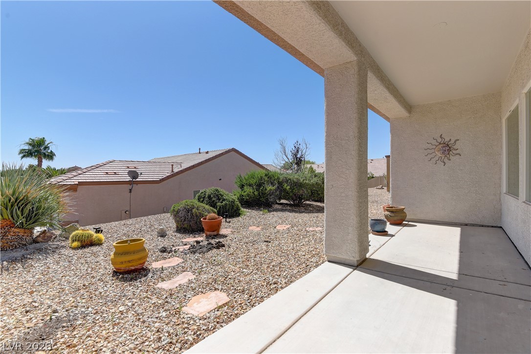 7748 Island Rail Drive Property Photo 20