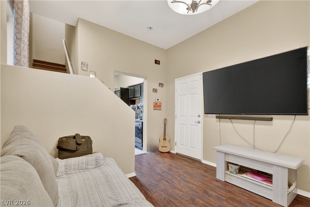 4107 Walnut Star Lane Property Photo 7