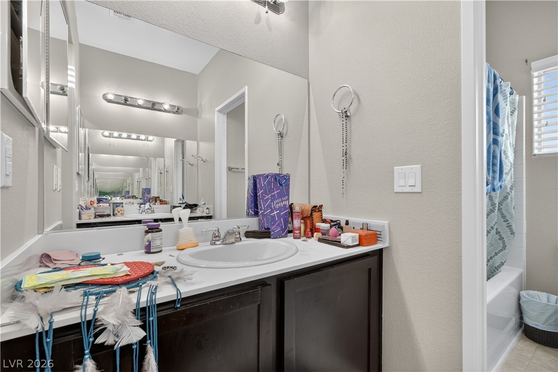 4107 Walnut Star Lane Property Photo 14