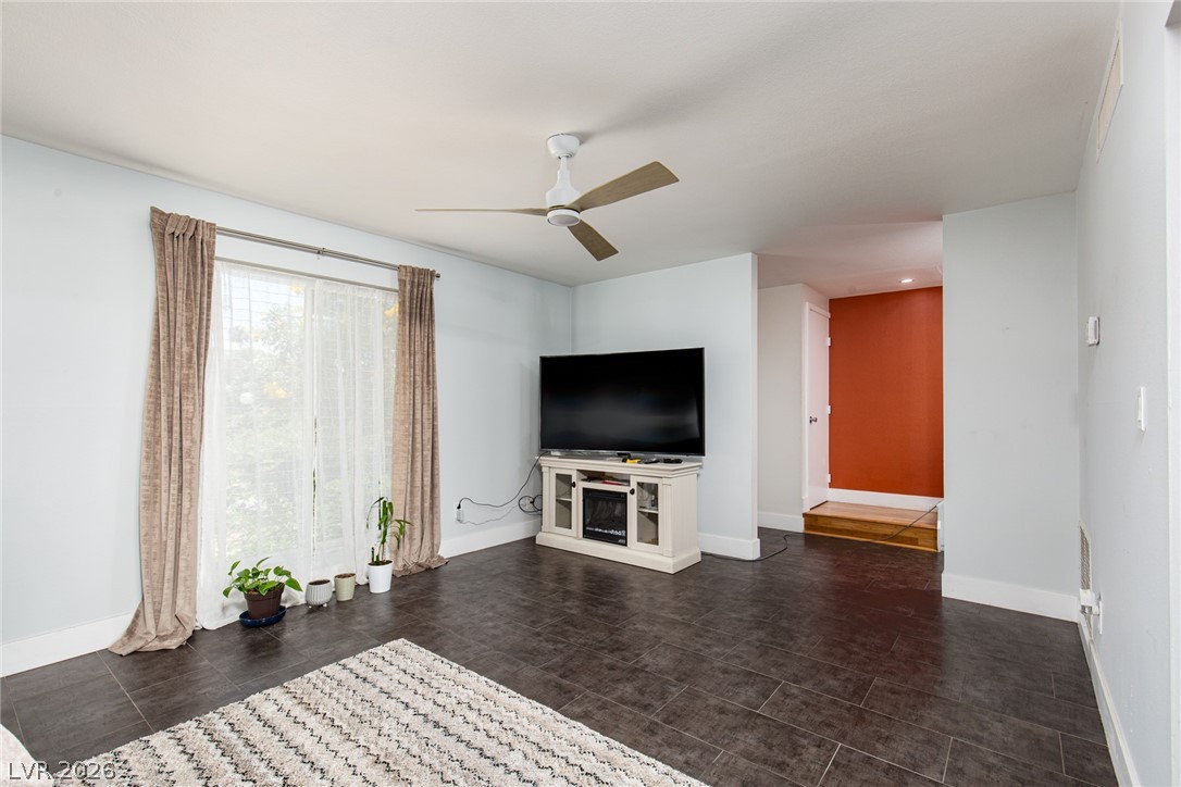 700 Tam O Shanter Property Photo 11