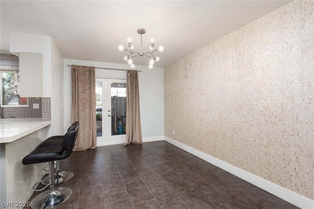 700 Tam O Shanter Property Photo 12