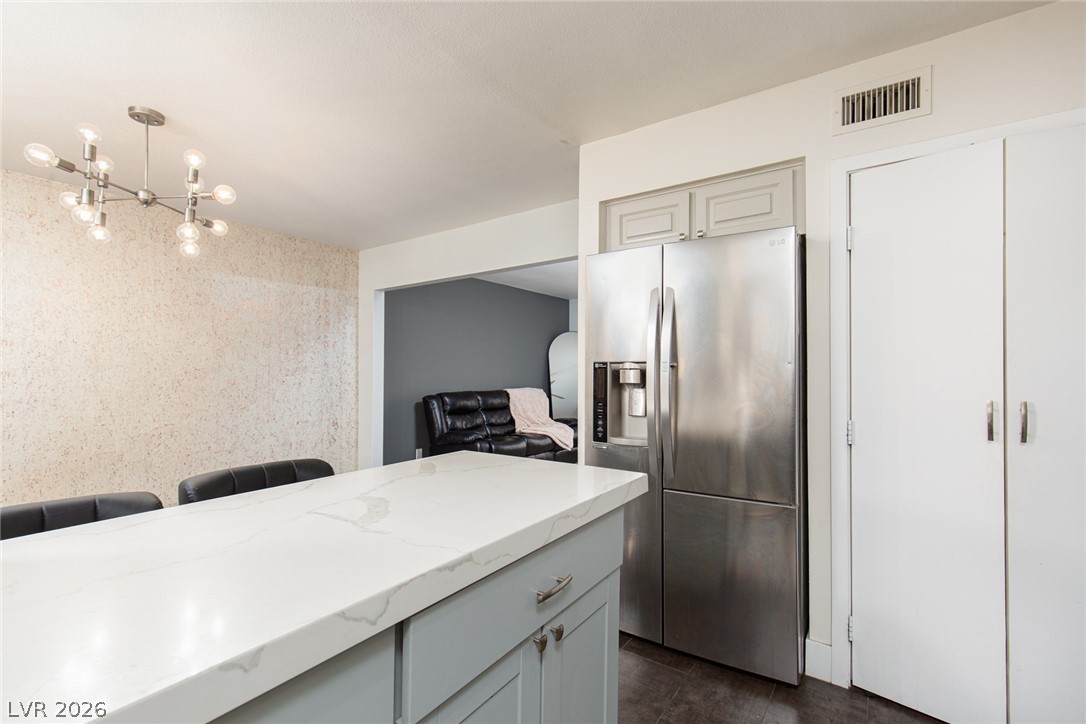 700 Tam O Shanter Property Photo 16