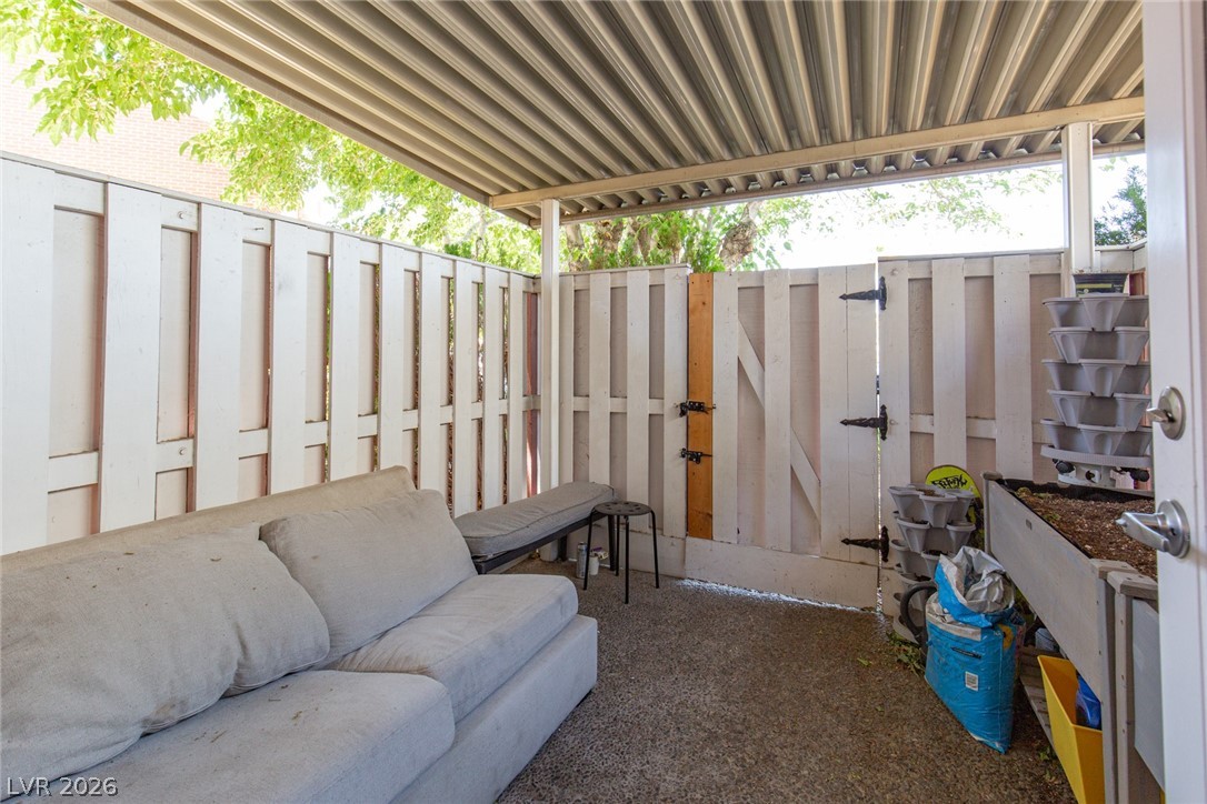 700 Tam O Shanter Property Photo 32