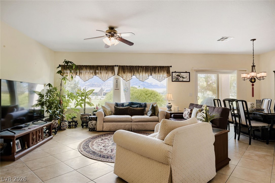 2304 Carrier Dove Way Property Photo 6