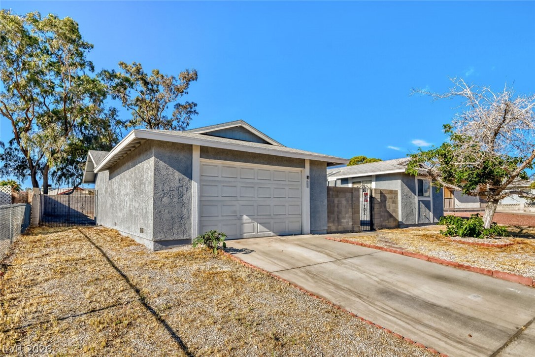 6459 Aclare Avenue Property Photo 2