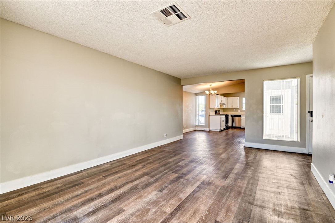 6459 Aclare Avenue Property Photo 4