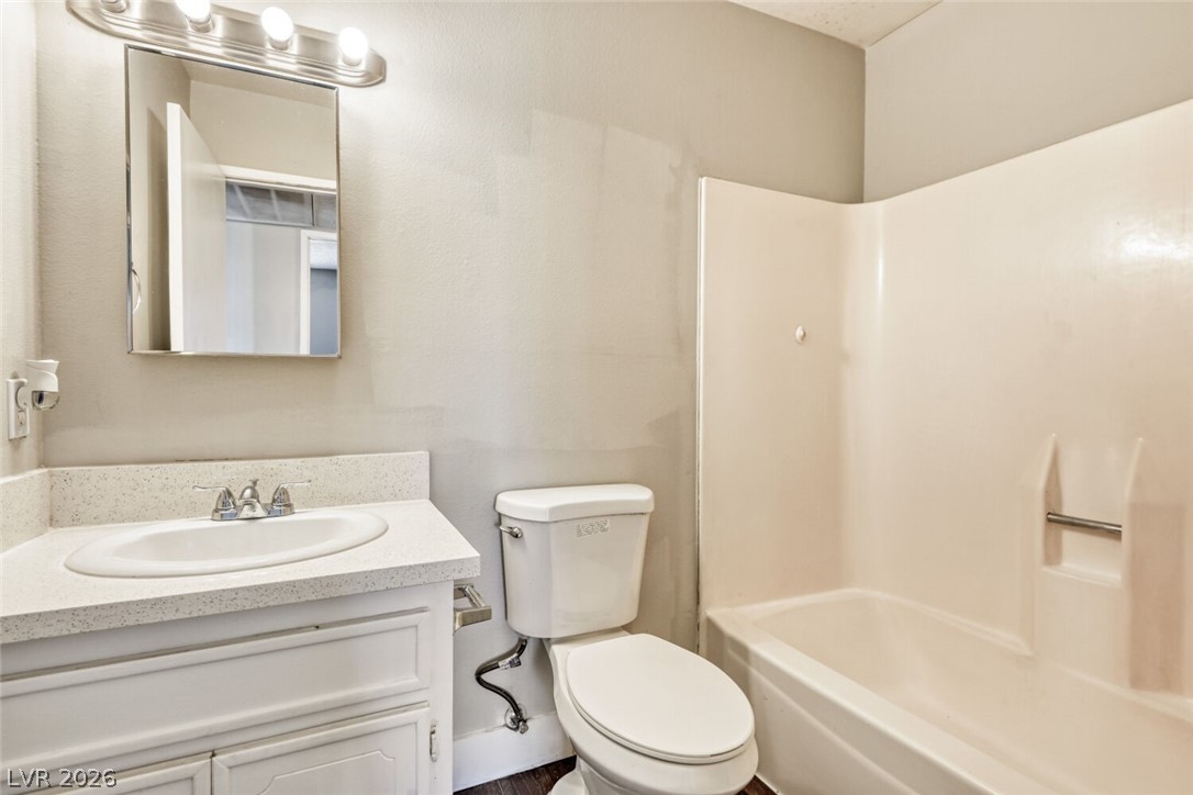 6459 Aclare Avenue Property Photo 23