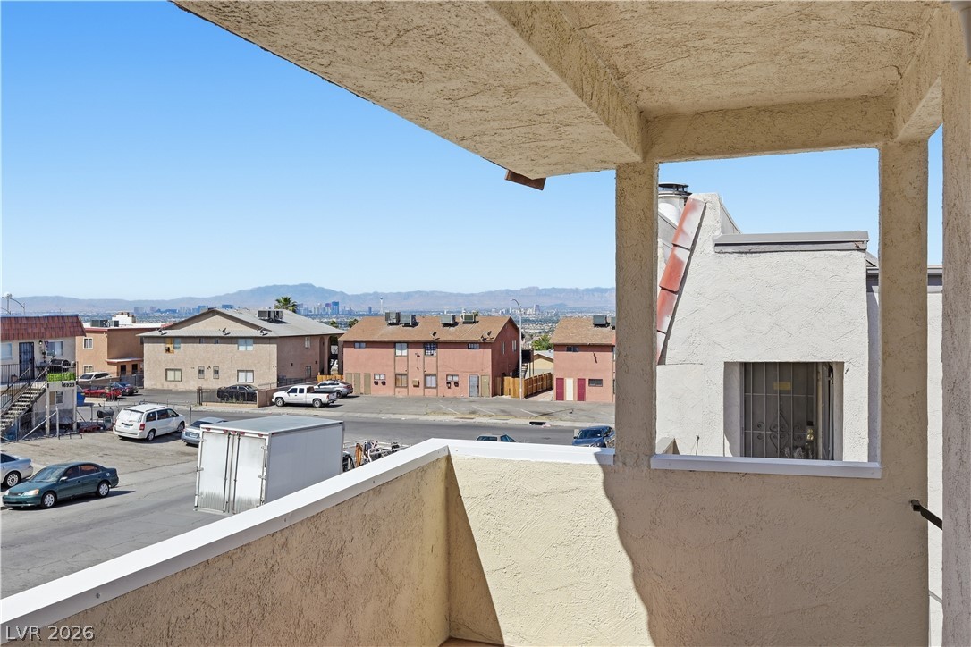 6952 Issac Avenue Property Photo 5