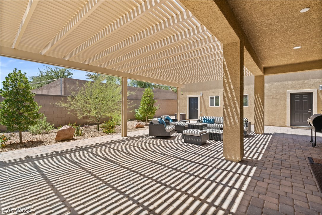 9095 Wing Shadow Circle Property Photo 67