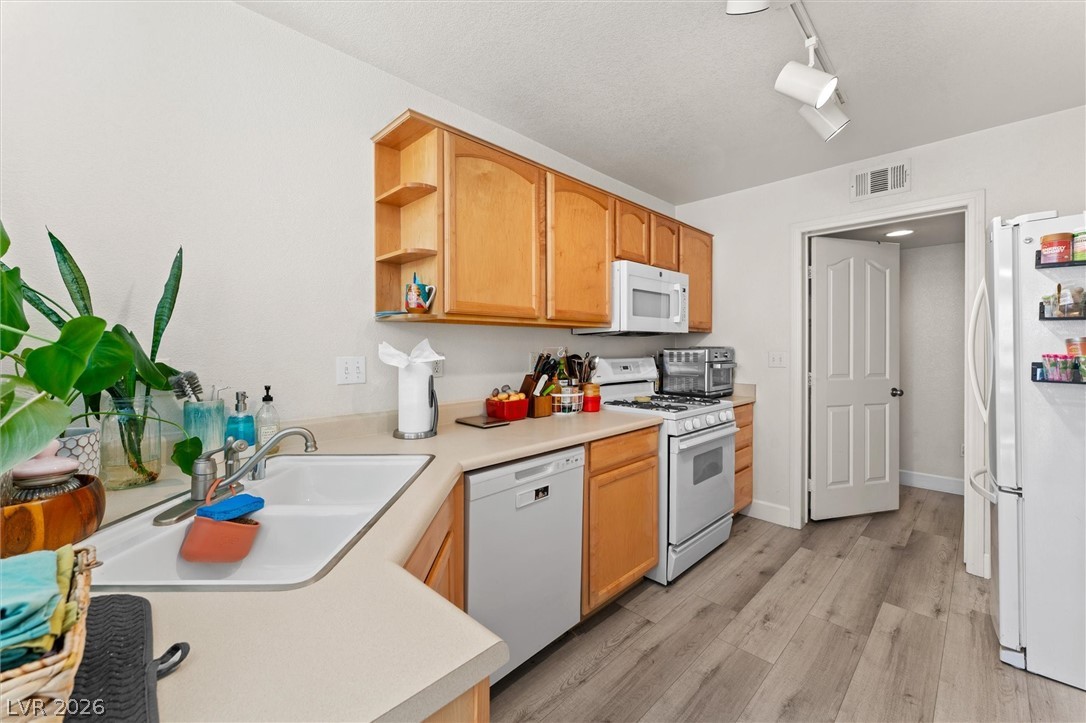 503 Rafkin Place Property Photo 4
