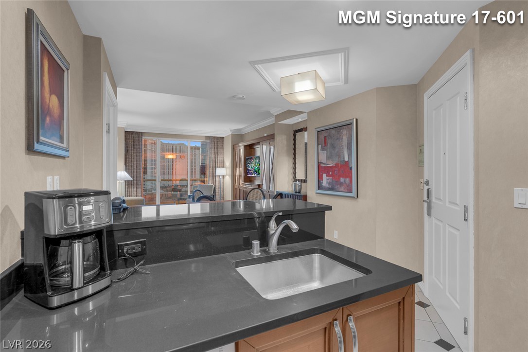 145 East Harmon Avenue 1701&1703 Property Photo 22