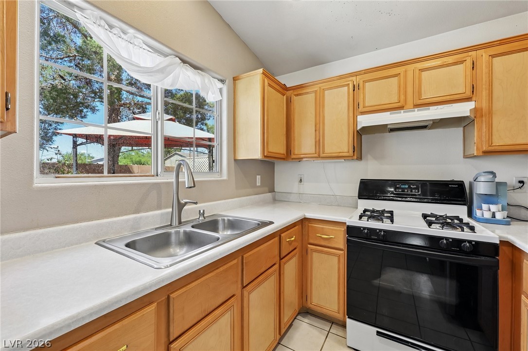 5804 Chisolm Trail Property Photo 5