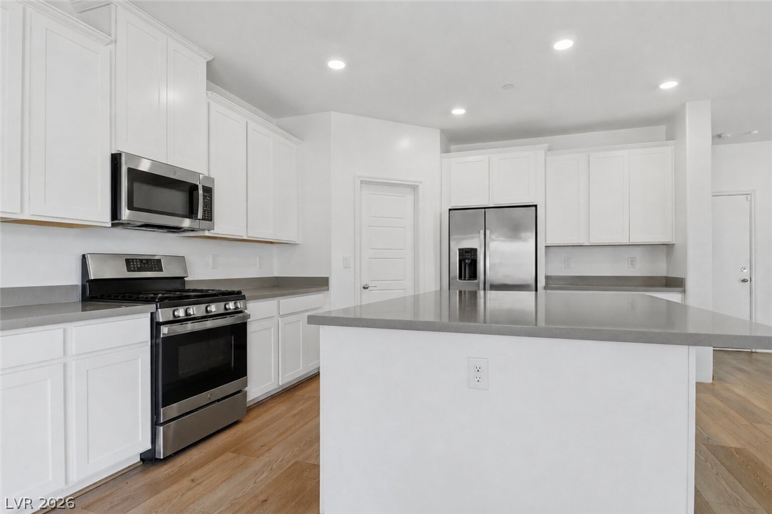 1623 Dakota Group Avenue Property Photo 4