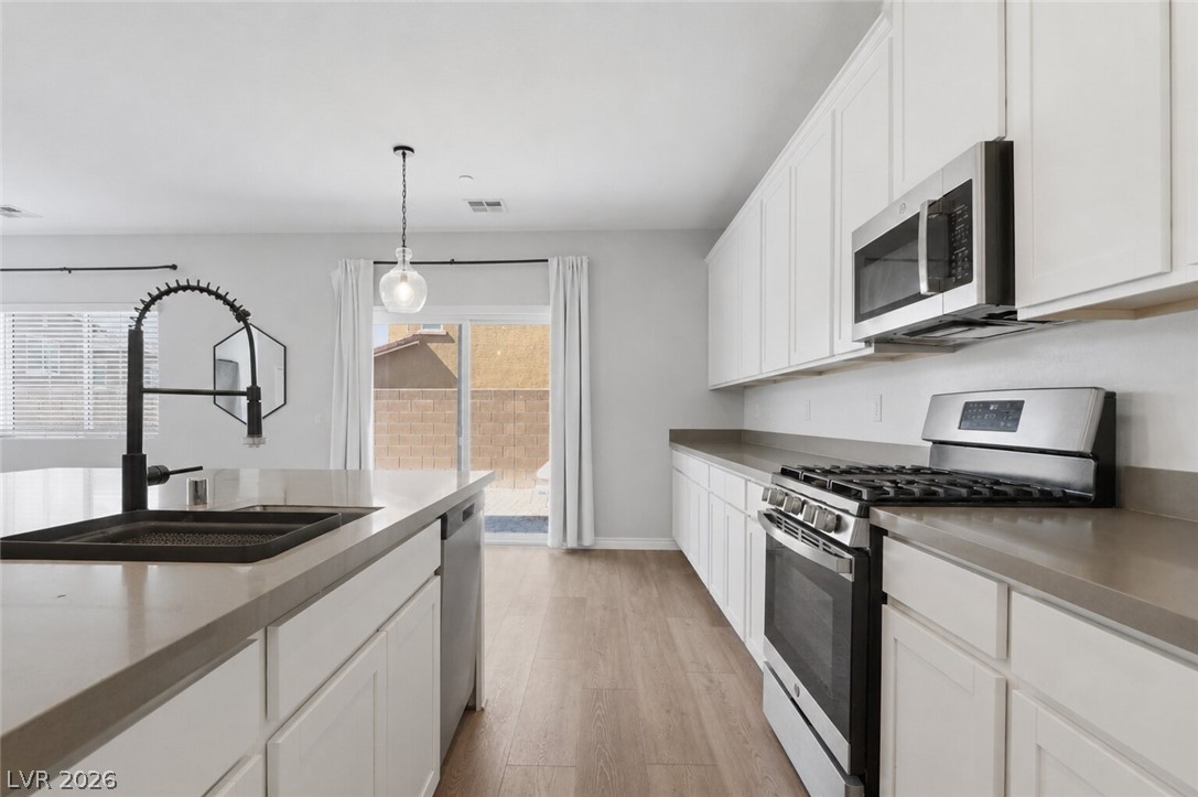 1623 Dakota Group Avenue Property Photo 5