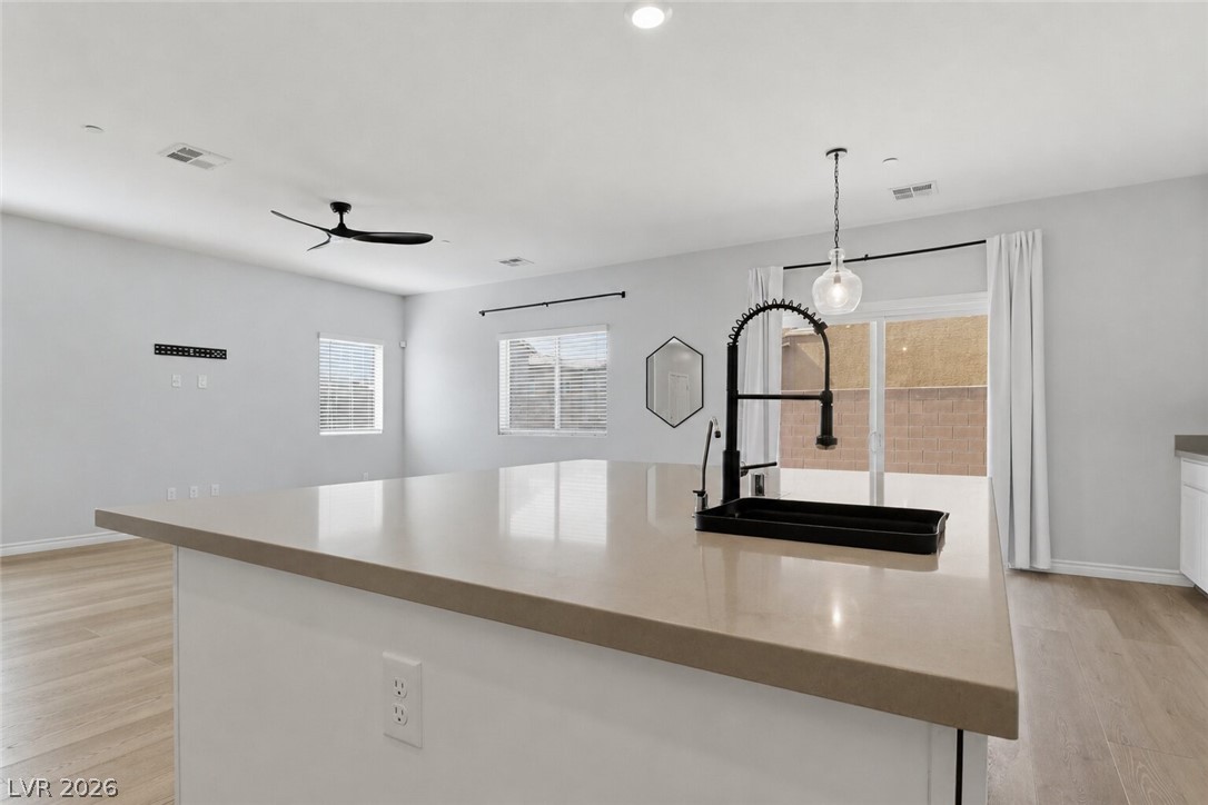 1623 Dakota Group Avenue Property Photo 6