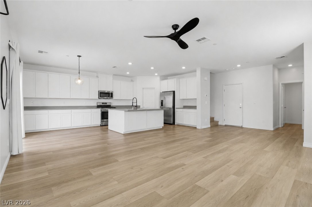 1623 Dakota Group Avenue Property Photo 7