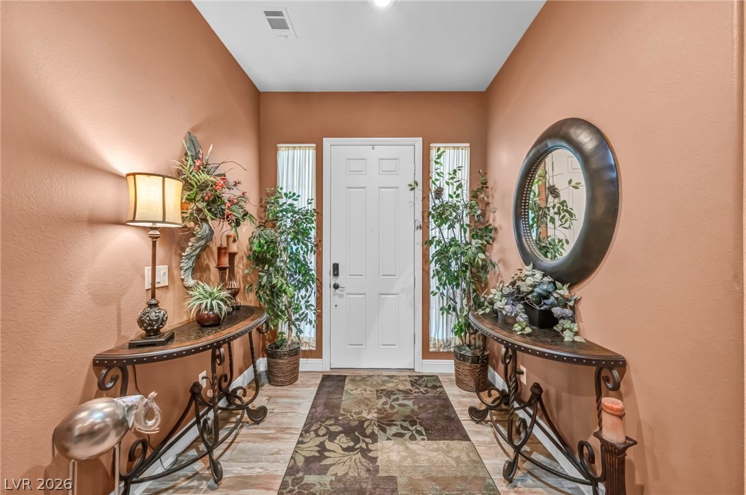 10372 Hawks Wing Street Property Photo 4