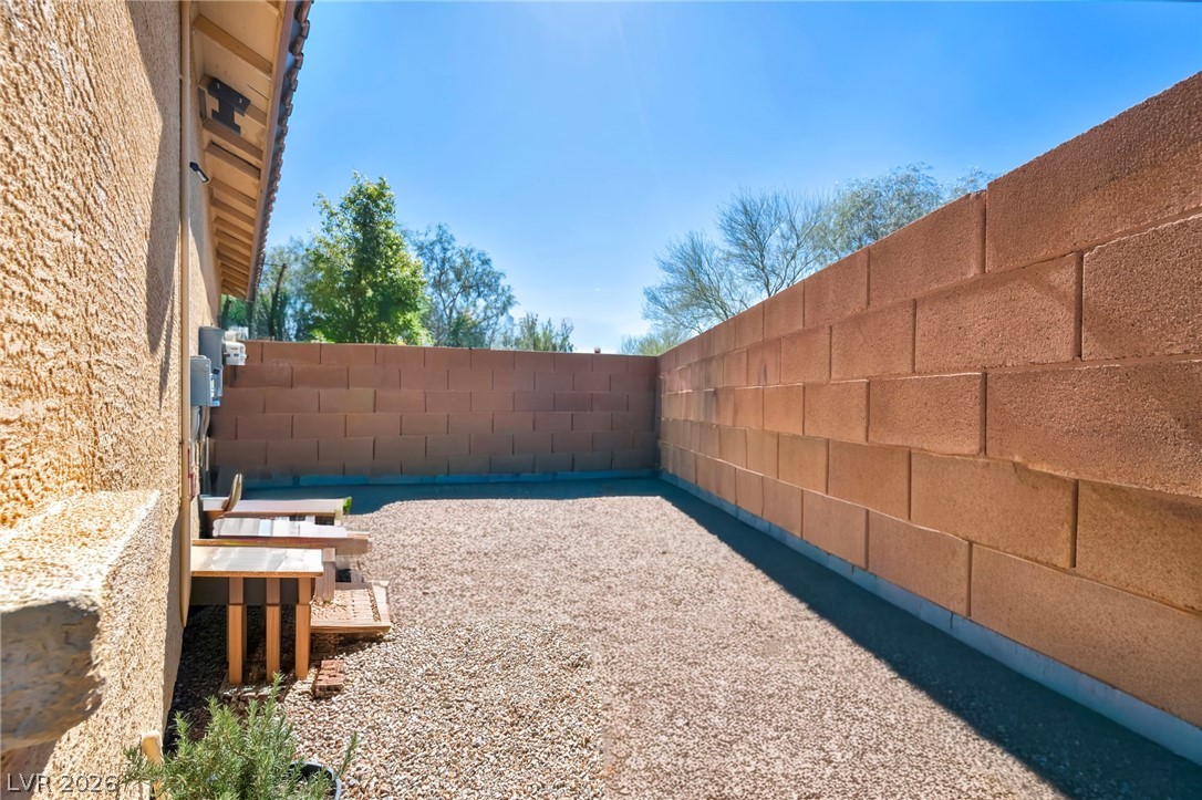 10372 Hawks Wing Street Property Photo 37