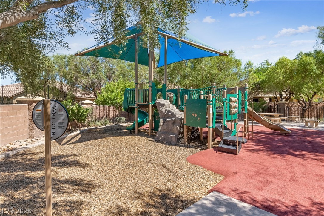 10372 Hawks Wing Street Property Photo 78