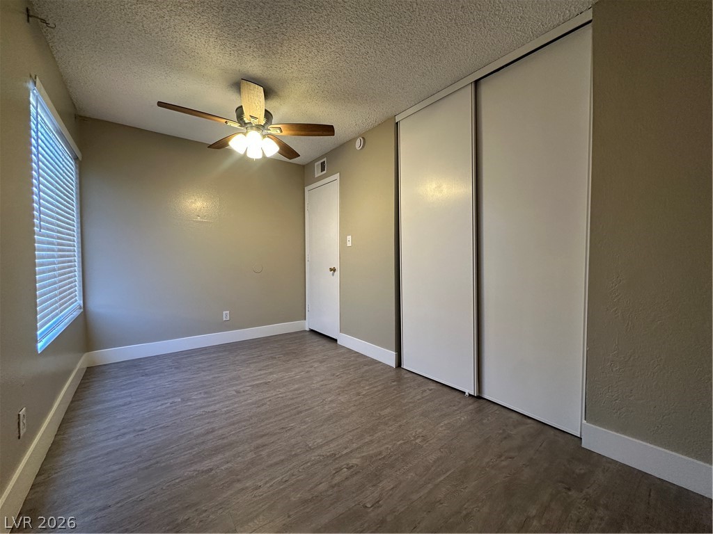 1467 Hialeah Drive D Property Photo 18