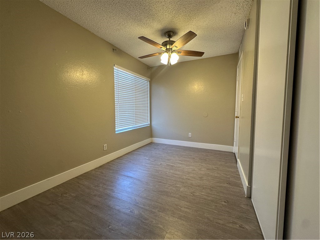 1467 Hialeah Drive D Property Photo 19