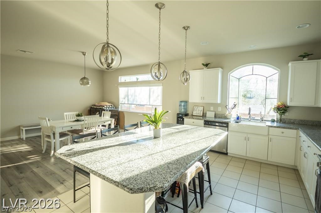 8525 Silver Coast Street Property Photo 8