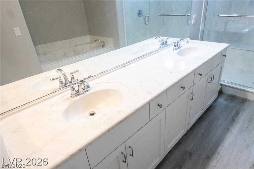 8525 Silver Coast Street Property Photo 17