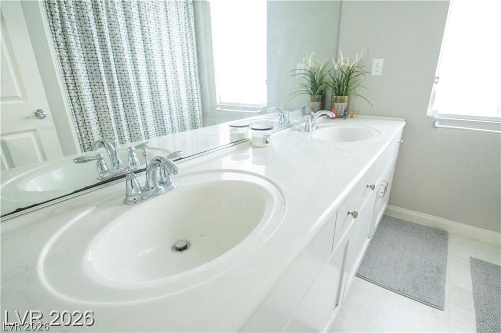 8525 Silver Coast Street Property Photo 19