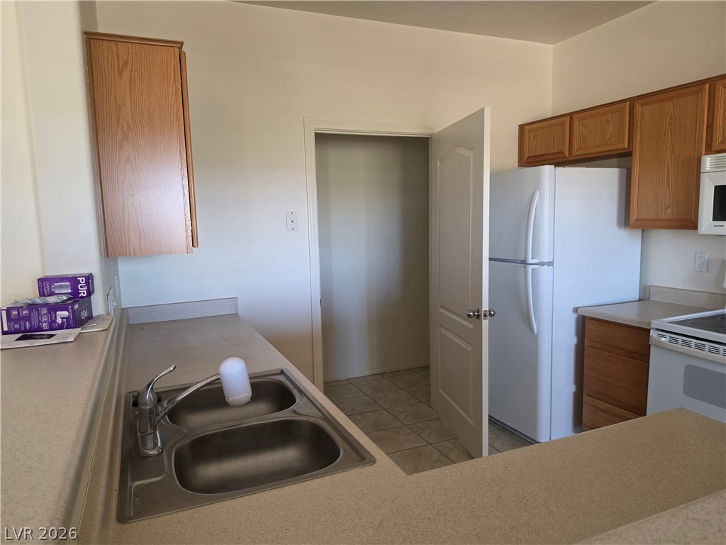 465 Turtleback Road B Property Photo 17