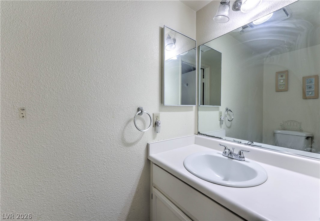 581 Carleton Drive Property Photo 13