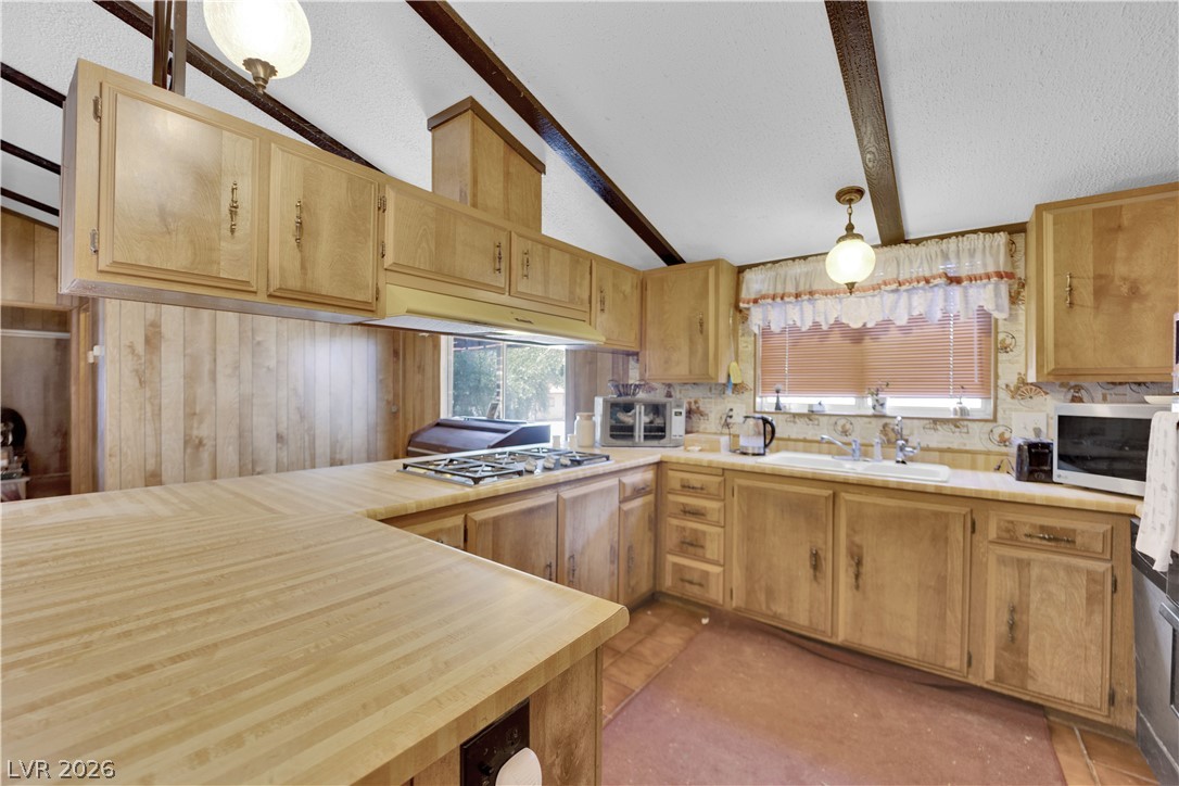 601 West Street Property Photo 25