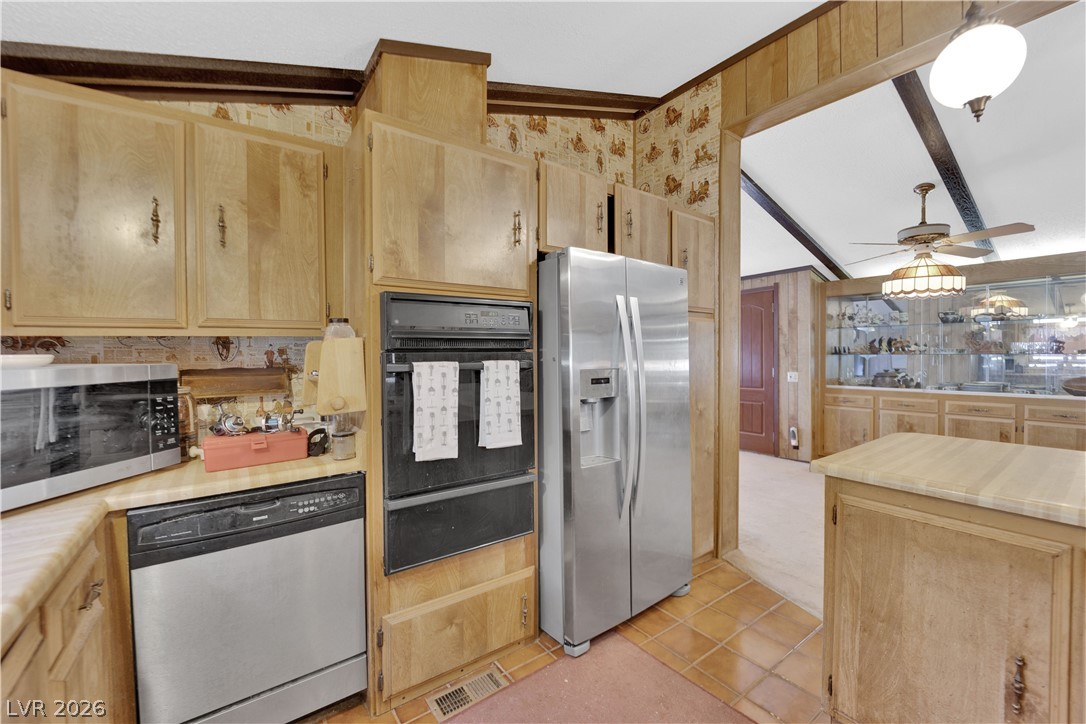 601 West Street Property Photo 27
