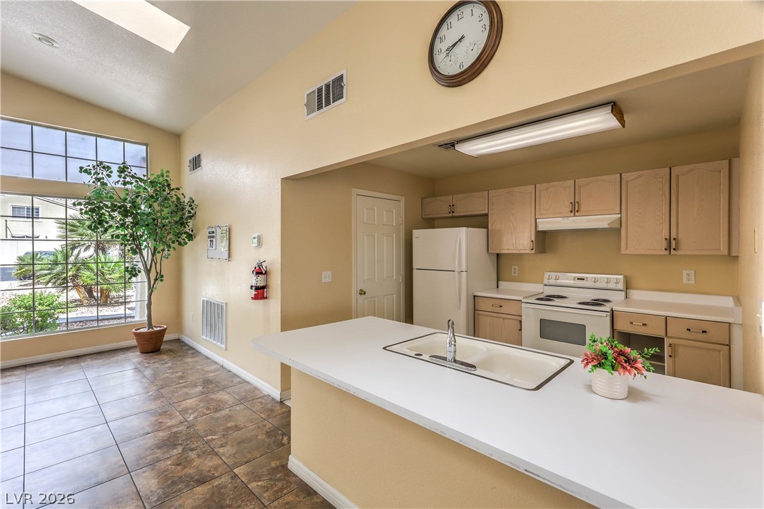 8433 Wandering Sun Avenue Property Photo 36