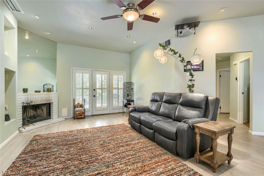 3149 Mediterranean Drive Property Photo 7