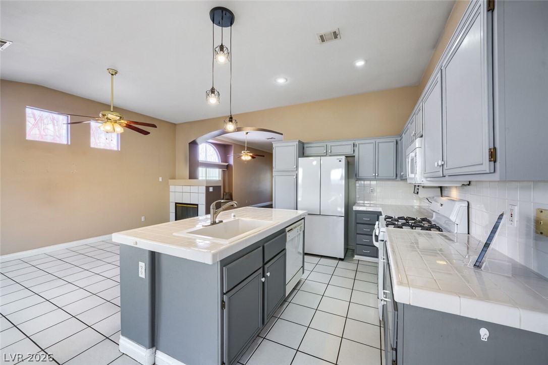 6330 Berry Patch Way Property Photo 4
