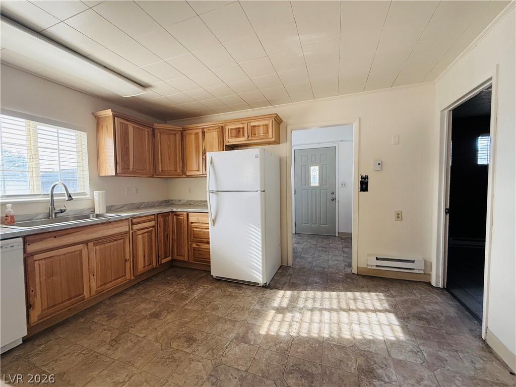 20 Avenue H Property Photo 6