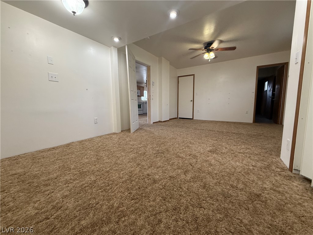 20 Avenue H Property Photo 8