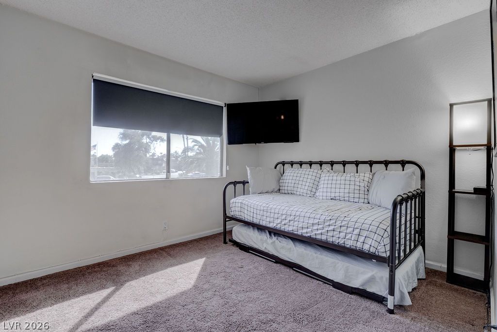 1858 Avacado Court Property Photo 19