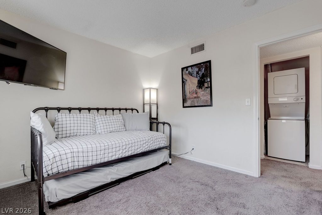 1858 Avacado Court Property Photo 20