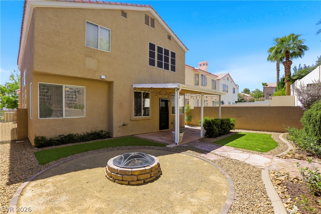 2221 Juniper Berry Drive Property Photo 8