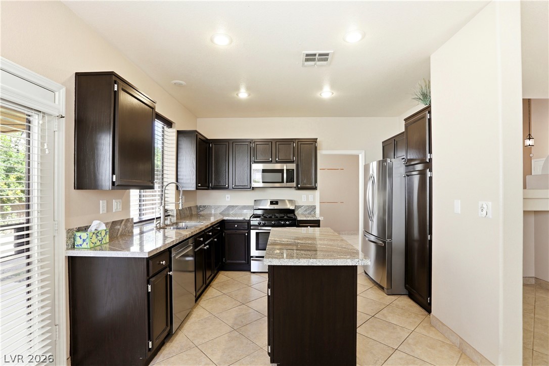 2221 Juniper Berry Drive Property Photo 14