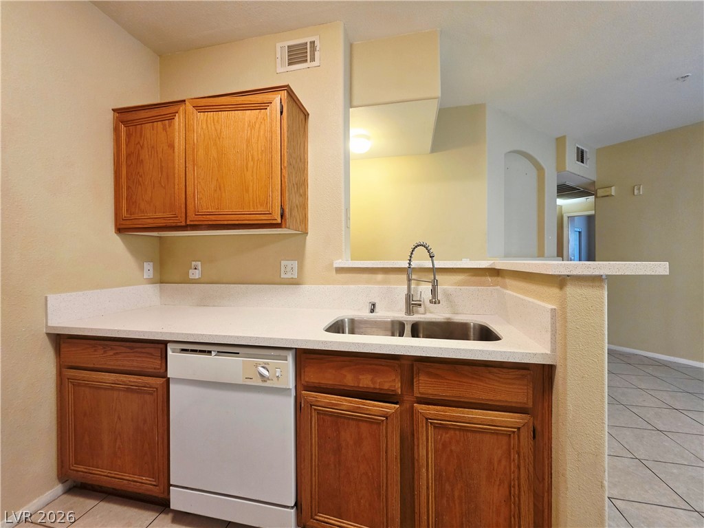 7123 South Durango Drive 111 Property Photo 10